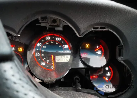 2006 Toyota Matrix from USA, damaged, VIN 2T1LR32E26C557102